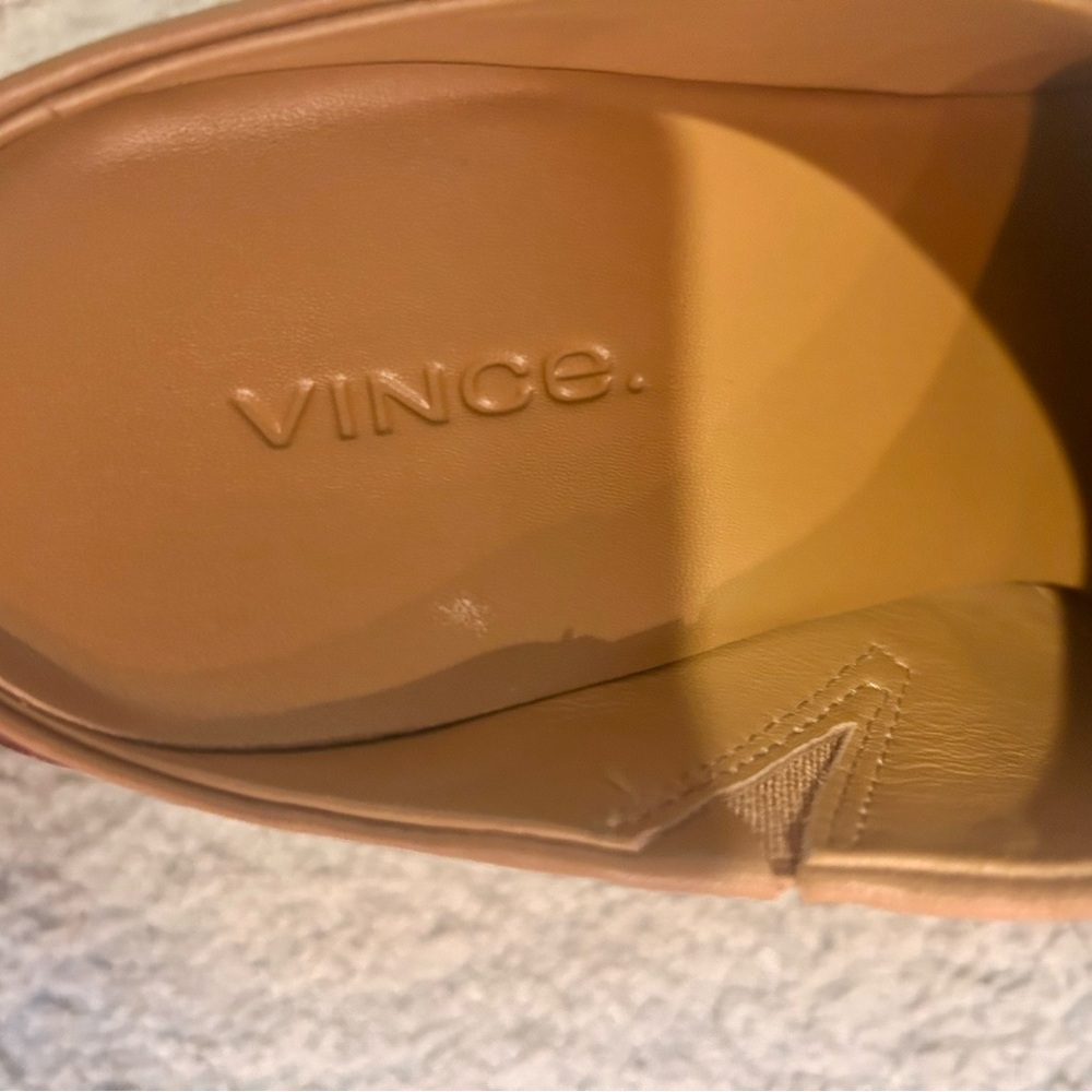 Vince Tan Leather Mules in Excellent Condition - Picture 4 of 11